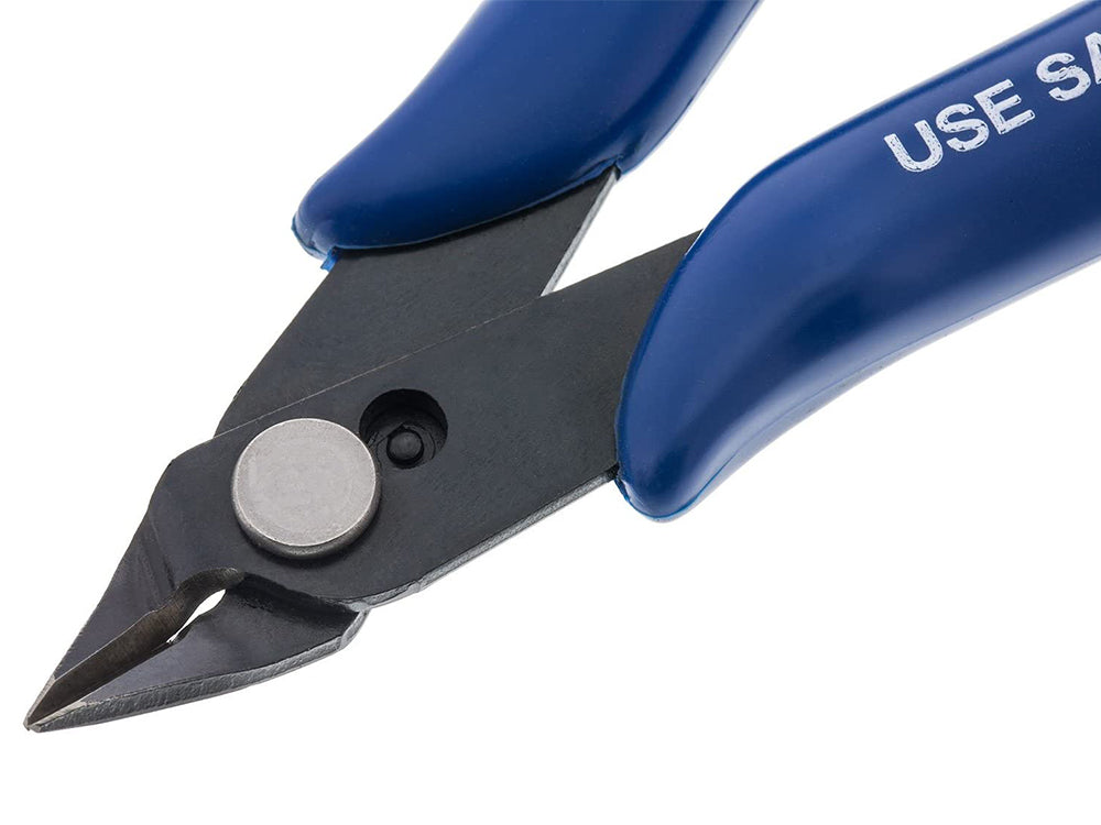 Beadsmith Knot Cutter with Cushioned Grip Close Up