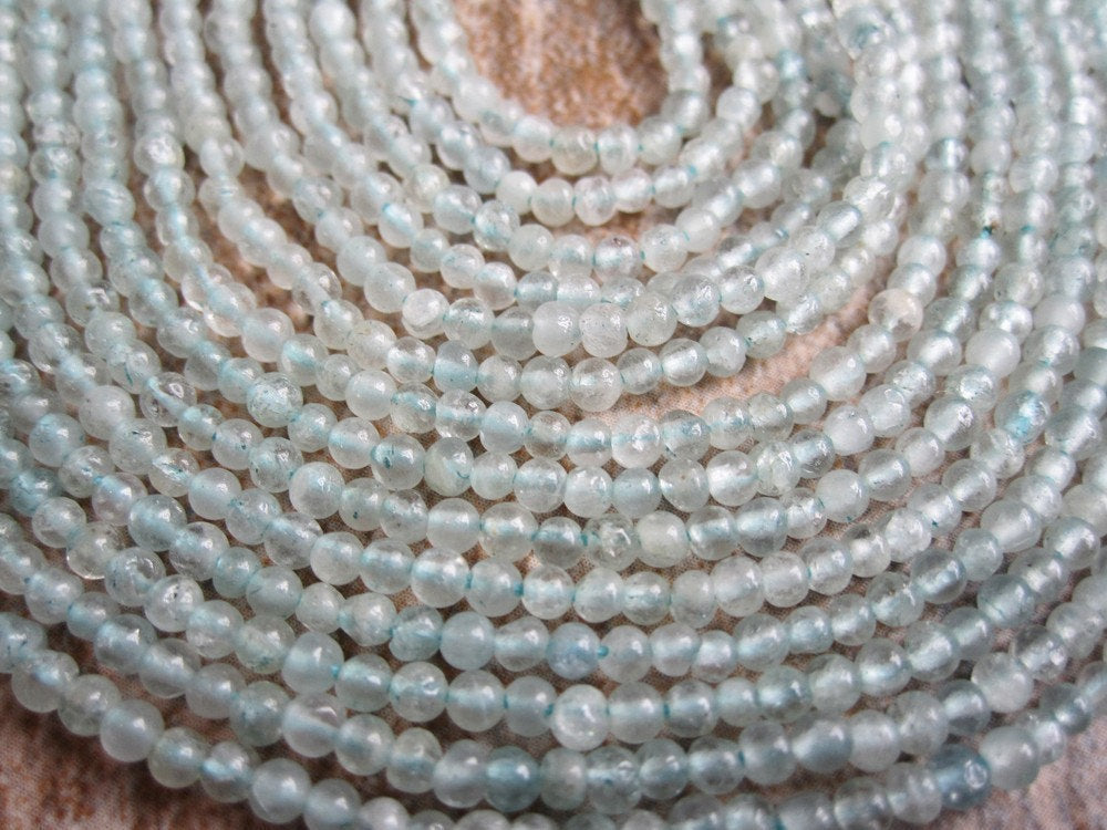 Aquamarine Beads Round